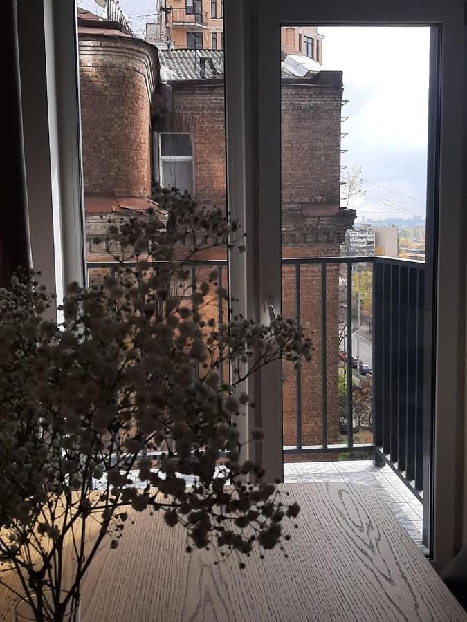 Lovely Uncle Botanical Gardens Studio W Balcony Kiew Exterior foto